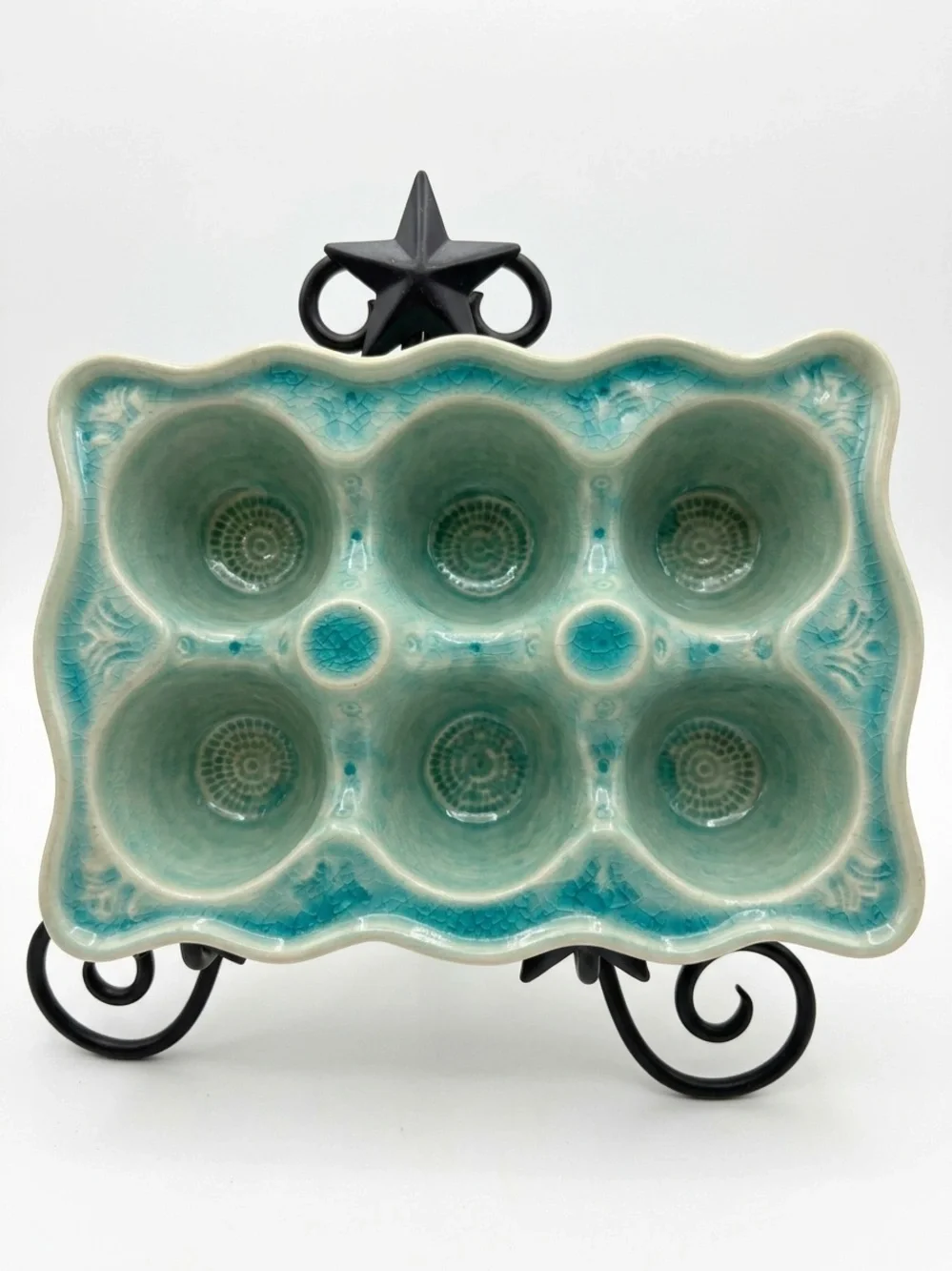 Vintage Style Ceramic 6-Egg Holder Tray with Elegant Crackle Glaze Finish